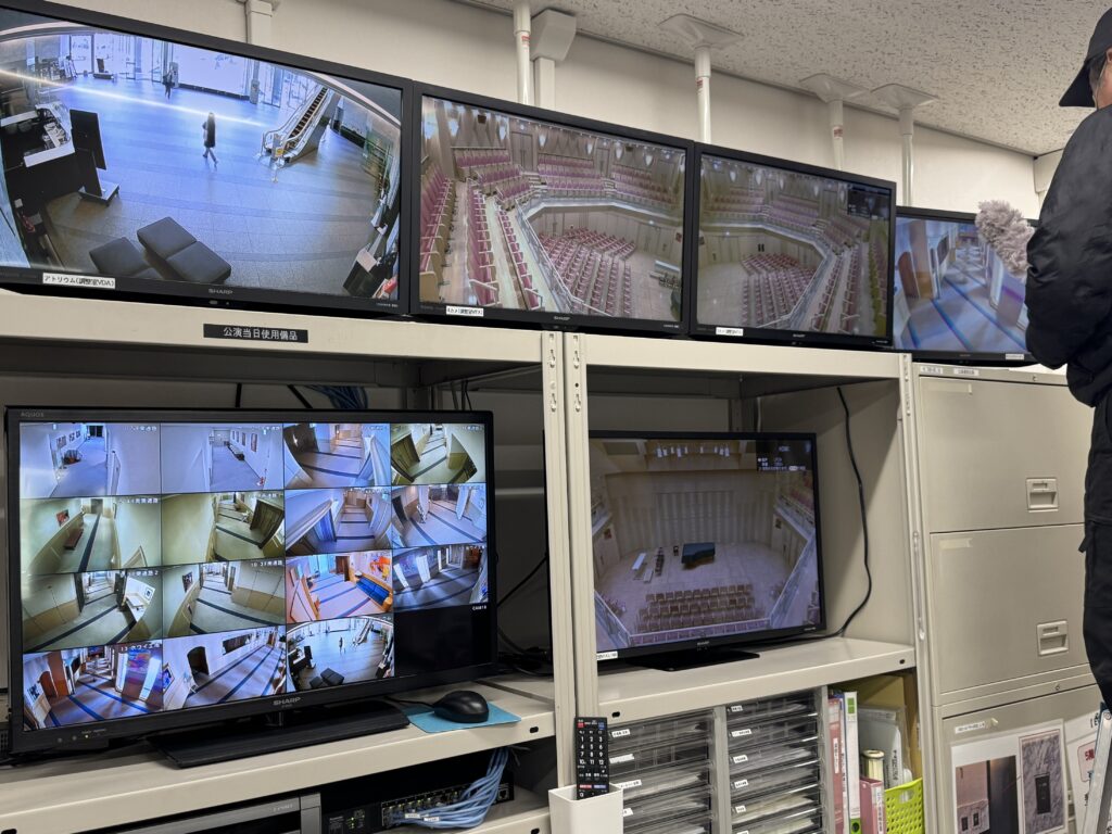 モニターの点検